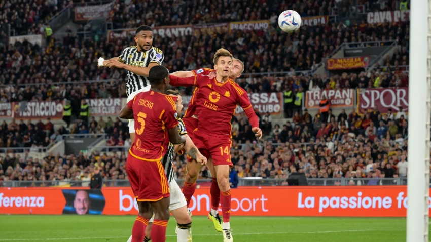 Roma 1-1 Juventus: Juve miss chance to close gap to second after draw with Roma