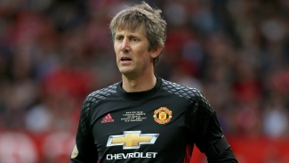 Support for Edwin van der Sar and Lionesses arrive – Friday’s sporting social