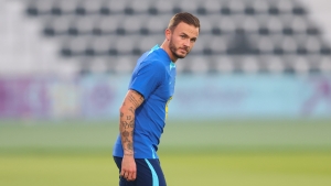 In-demand Leicester midfielder Maddison sees knee specialist