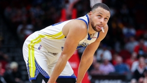 Curry to miss Spurs game with left toe soreness