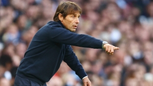 Conte warns Tottenham forwards that he will not stop rotating