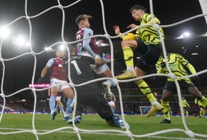 Aston Villa two points off top spot after beating Arsenal to set new club record