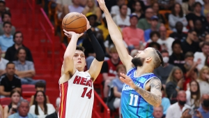 Heat light up Hornets as Raptors clinch playoffs