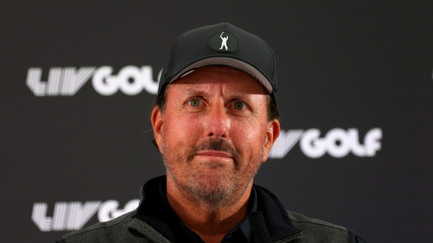 Mickelson considering dropping out of LIV Golf lawsuit against PGA Tour