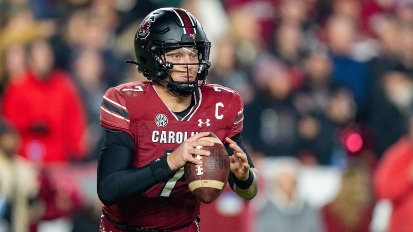 After early flurry, quarterbacks finally come off board late in NFL draft