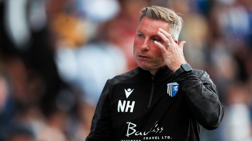 Gillingham boss Neil Harris hit outs at referee over Mansfield equaliser
