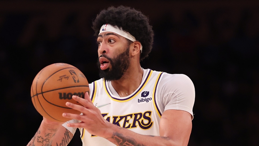 Lakers go 'cautious' with Davis ruled out due to calf injury