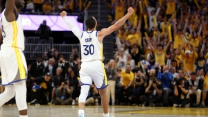 Warriors hold on to square series despite wild finish against Kings, Celtics and Knicks pull clear