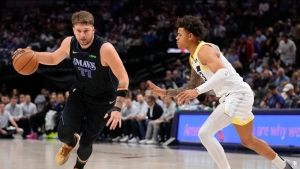 Doncic has triple-double in 1st half in Mavericks&#039; rout