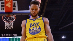 &#039;Phenomenal&#039; Curry helps Warriors find a way to see off Bucks