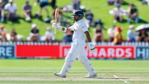 Karunaratne wants to step down as Sri Lanka captain