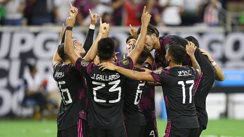 Mexico 2-1 Canada: Herrera fires El Tri into Gold Cup final with 99th-minute winner