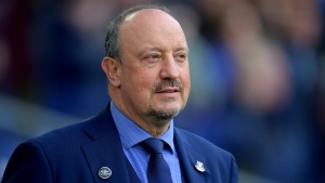 Everton back Benitez as Brands makes &#039;difficult&#039; decision to walk away