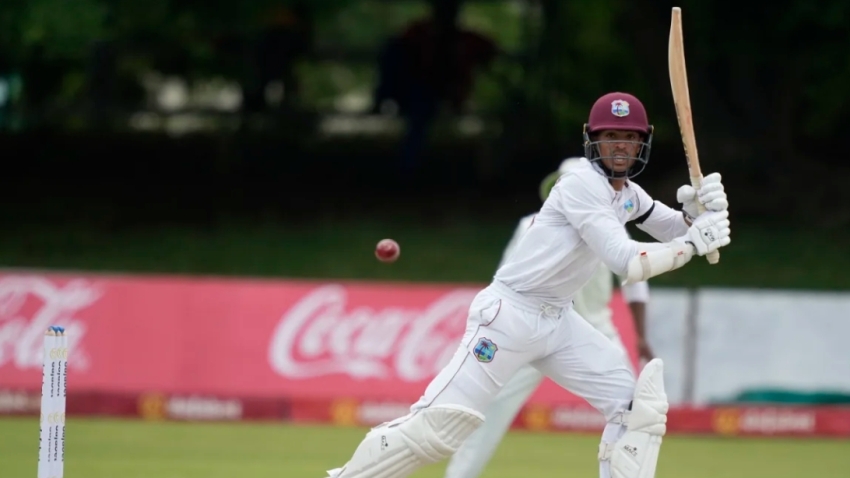 Chanderpaul, Imlach score late fifties as Harpy Eagles build 301-run lead over Scorpions