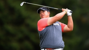 Aphibarnrat and Bezuidenhout share early lead at Wentworth