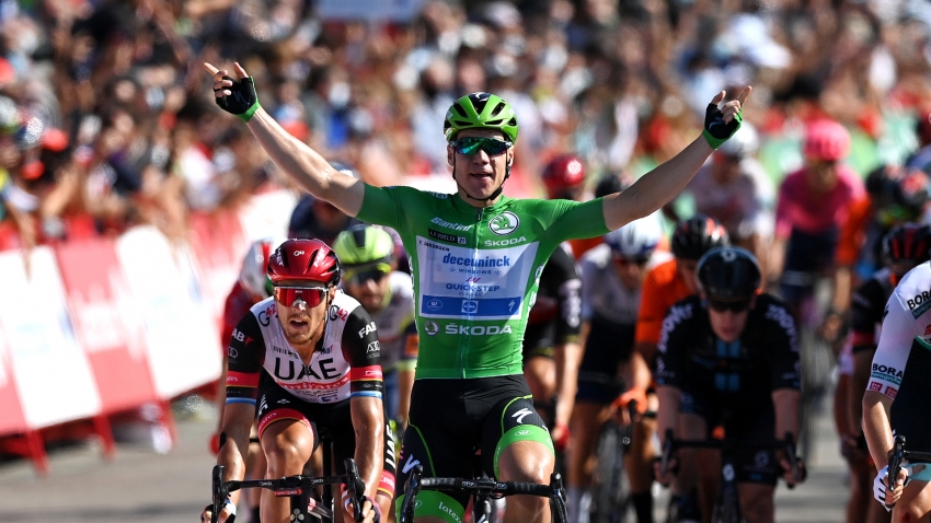Vuelta a Espana: Birthday boy Jakobsen claims third stage victory