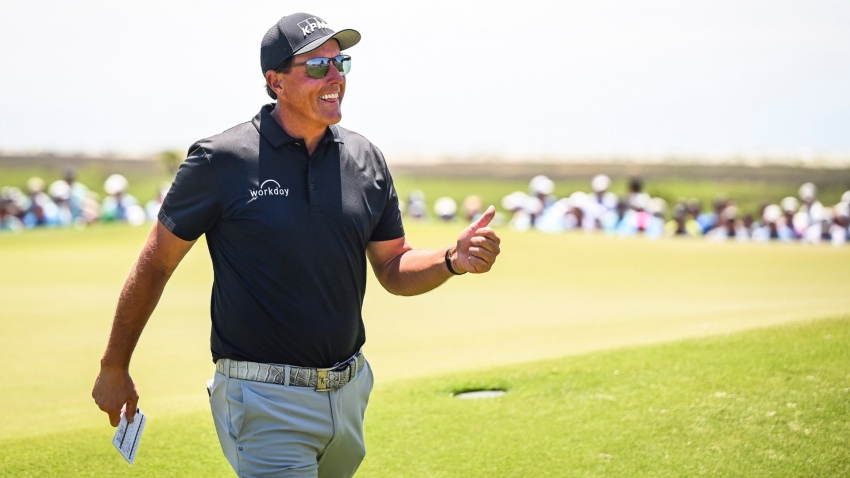 US PGA Championship: Mickelson and Oosthuizen top impressive leaderboard
