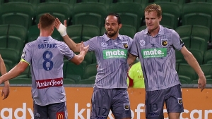 A-League: Mariners extend lead, Maclaren at the double for City