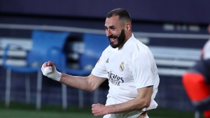 Cadiz 0-3 Real Madrid: Super Benzema scores twice to send Los Blancos top