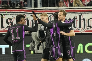 Harry Kane continues record-breaking form with Bayern Munich winner at Cologne