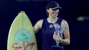 Swiatek storms home to lift eighth WTA title of the year with victory over Vekic