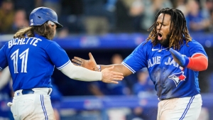 Vladimir Guerrero Jr delivers walk-off win for the Blue Jays, Elder pitches a shutout for the Braves