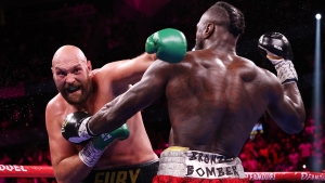 Tyson Fury was &#039;badly injured&#039; prior to Wilder trilogy fight according to father