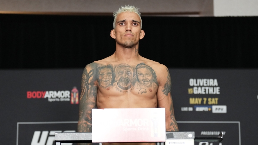 Charles Oliveira lightweight title clash with Islam Makhachev to headline UFC 280