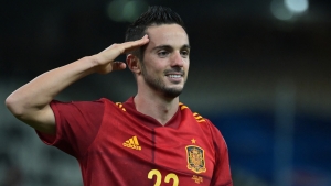 Greece 0-1 Spain: Sarabia penalty puts qualification in La Roja&#039;s hands