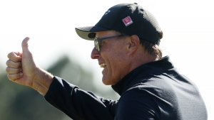 The Masters: Mickelson sets the target as veteran roars again at Augusta