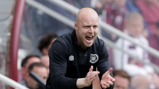 Steven Naismith happy with Hearts as they see off Aberdeen