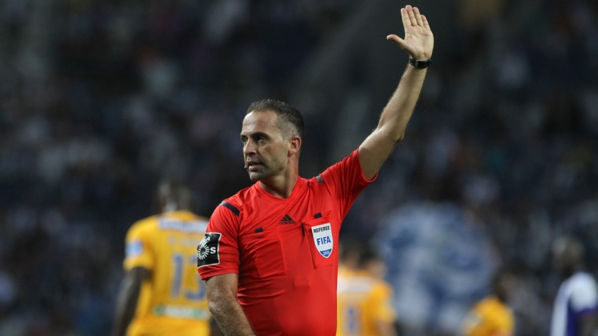 Former FIFA referee understands fans&#039; blue card concern but urges patience