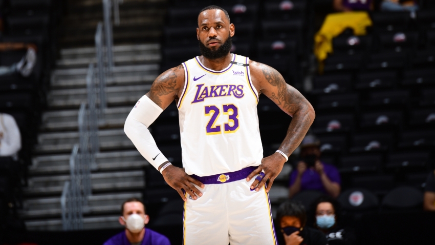Lakers lose again with LeBron ankle worry, Giannis outduels Durant in Bucks-Nets battle