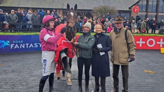 French import Storm Heart looks smart at Punchestown