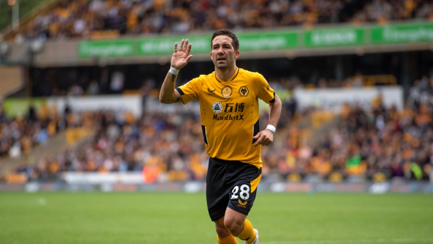 Moutinho commits to Wolves with new one-year deal