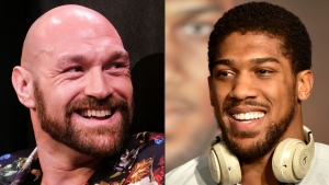 Fury offers to fight Joshua amid delay to Usyk plans
