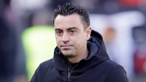 Xavi makes U-turn and elects to stay at Barcelona