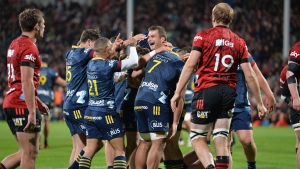 Crusaders stunned by Highlanders, Waratahs lose again in dramatic finish