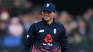 Ashes 2021-22: Billings joins England squad after scenic 500-mile journey