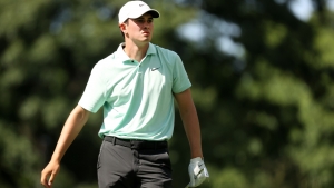 Thompson leads Rocket Mortgage Classic as DeChambeau shoots 72 after separating from caddie