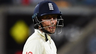 Ashes 2021-22: Root would &#039;love the opportunity&#039; to revive sorry England
