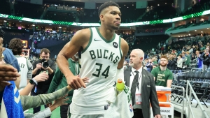 Giannis has &#039;no idea&#039; if he received game ball after 64-point haul
