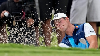 Viktor Hovland holds off Xander Schauffele to claim FedEx Cup title