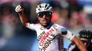 Giro d&#039;Italia: Vendrame holds off Hamilton for stage 12 glory