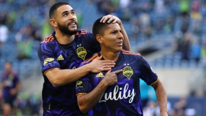 MLS: Ruidiaz double downs Galaxy as Sounders maintain bright start
