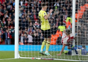 Arsenal pull level with Manchester City thanks to Burnley win