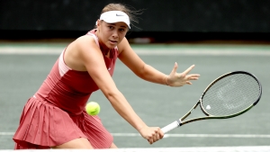 Anisimova upsets top seed at Charleston Open