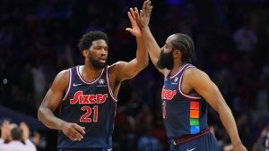 Embiid scores 43 points as 76ers down struggling Bulls, Jokic records 18th triple-double