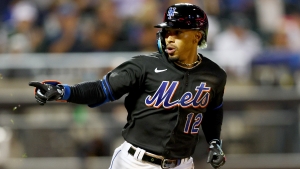 Francisco Lindor out of Mets&#039; series opener against the Dodgers after jamming finger