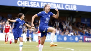 Chelsea close in on fourth straight WSL title with victory over Arsenal